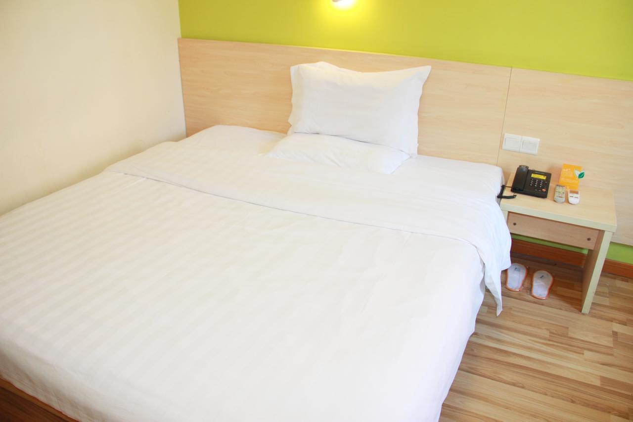 7Days Inn Huludao Xingcheng Hot Spring Street Zewnętrze zdjęcie