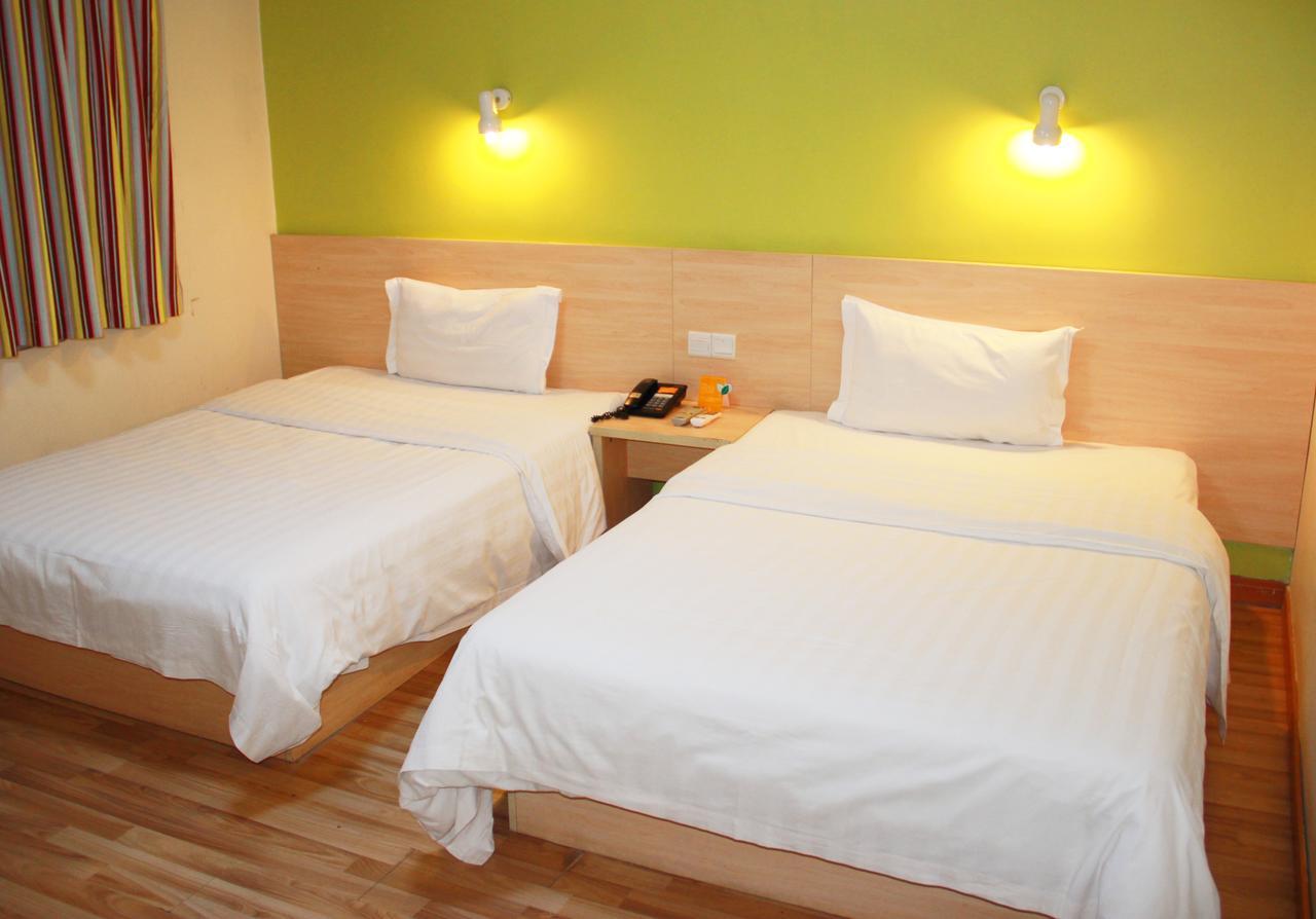 7Days Inn Huludao Xingcheng Hot Spring Street Zewnętrze zdjęcie