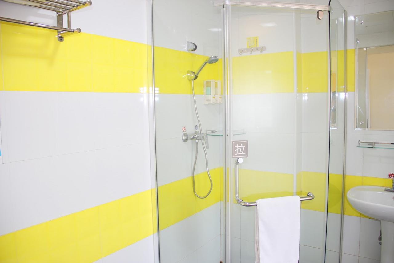 7Days Inn Huludao Xingcheng Hot Spring Street Zewnętrze zdjęcie